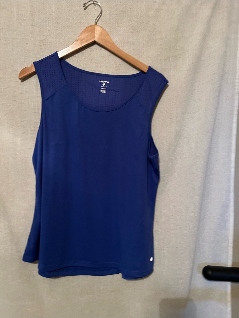 Layers Women’s Sleeveless Athletic Tank Top - Blue-Size XL